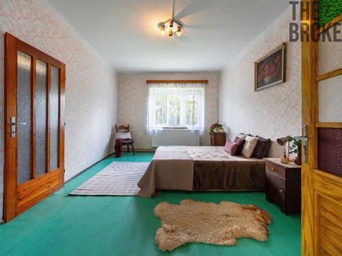 Prodej domu 242 m², pozemek 13584 m²