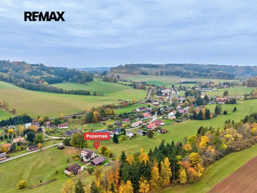 Prodej stavebního pozemku 1212 m²