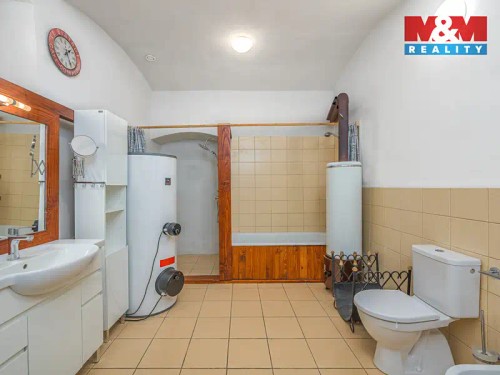 Prodaný  dům 230 m², pozemek 4910 m²