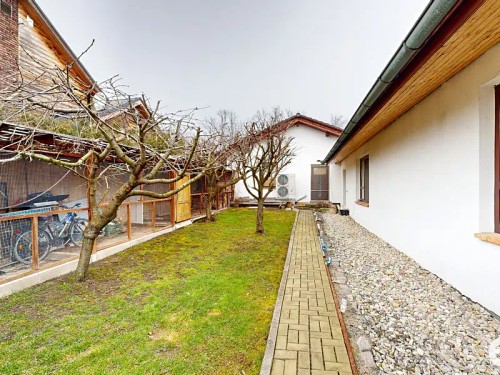 Prodej domu 573 m², pozemek 1944 m²