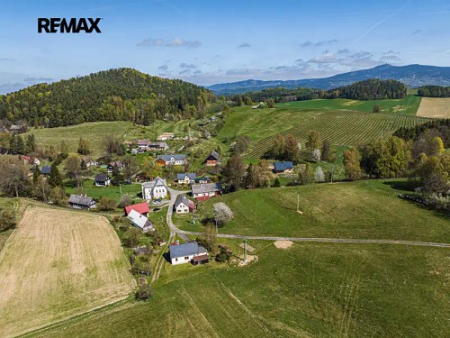 Prodej chalupy 215 m², pozemek 2143 m²