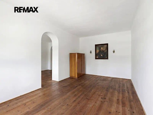 Prodej domu 735 m², pozemek 3134 m²