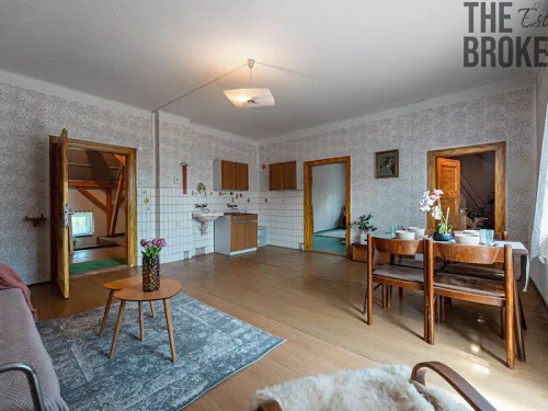 Prodej domu 242 m², pozemek 13584 m²