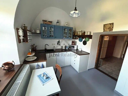 Prodej domu 300 m², pozemek 2758 m²