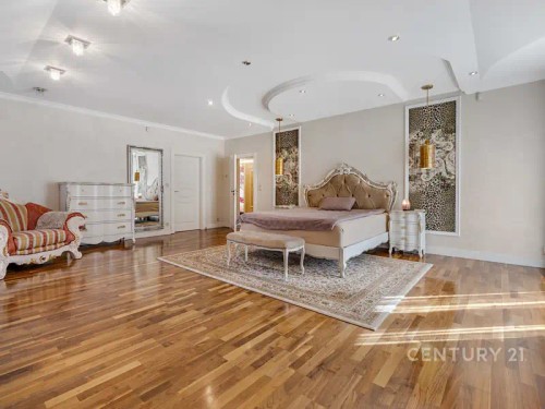 Prodej vily 425 m², pozemek 1675 m²