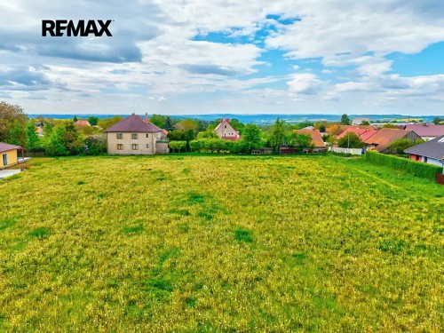 Prodej stavebního pozemku 10000 m²