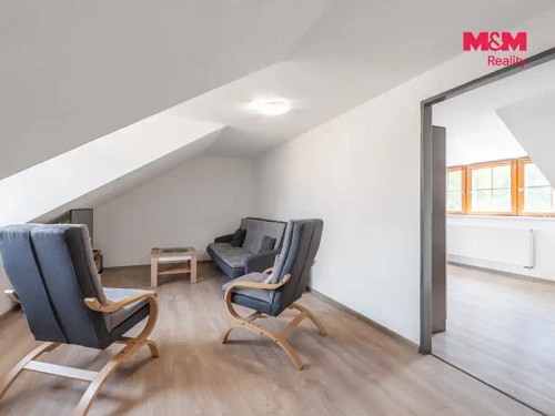 Prodej domu 240 m², pozemek 1842 m²