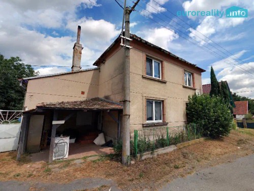 Prodej zemědělské usedlosti 300 m², pozemek 2467 m²