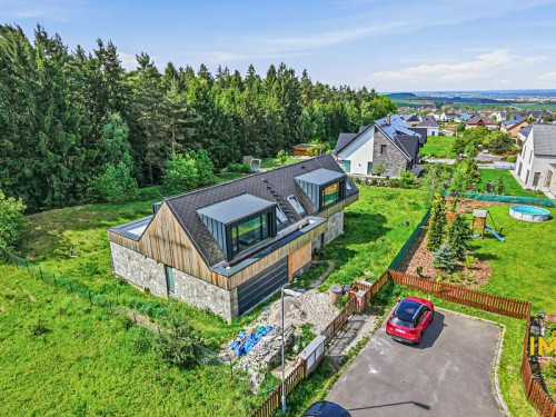 Prodej domu 322 m², pozemek 1991 m²