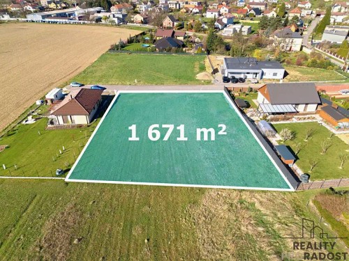 Prodej stavebního pozemku 1671 m²
