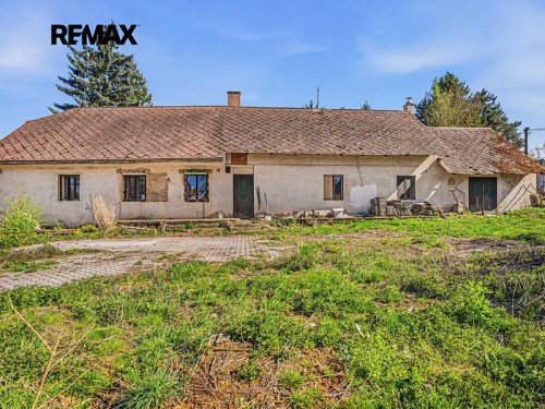Prodej domu 213 m², pozemek 2020 m²