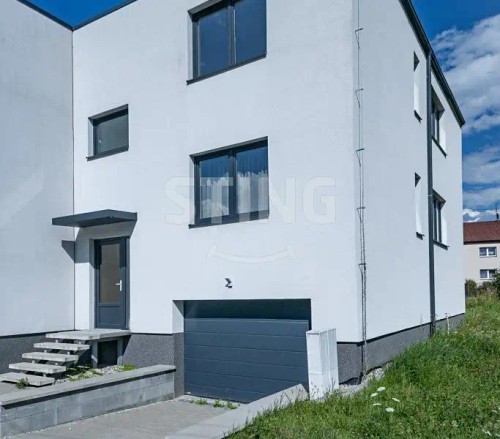 Prodej domu 242 m², pozemek 470 m²