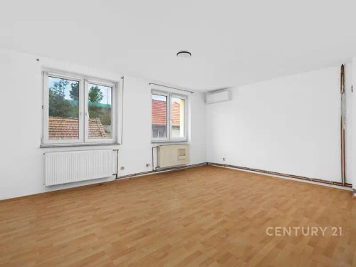 Prodej domu 240 m², pozemek 240 m²