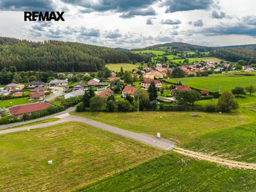 Prodej stavebního pozemku 1183 m²