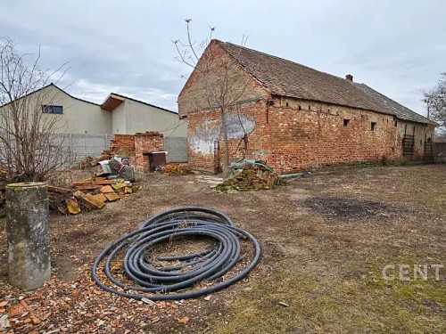 Prodej stavebního pozemku 2090 m²