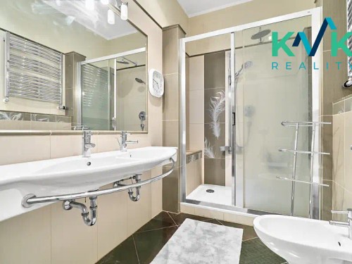 Prodej bytu 4+kk 109 m²