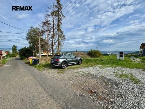 Prodej stavebního pozemku 1316 m²