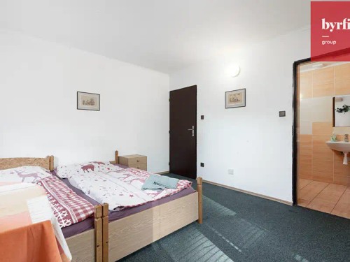 Prodej chaty 820 m², pozemek 356 m²