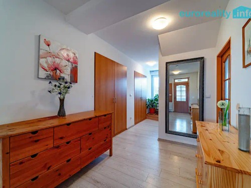 Prodej domu 164 m², pozemek 1748 m²