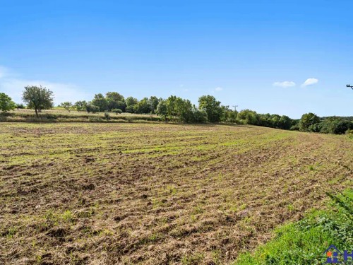 Prodej stavebního pozemku 1739 m²
