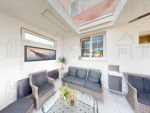Prodej domu 345 m², pozemek 792 m²