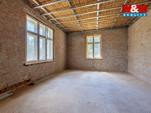 Prodej domu 194 m², pozemek 1183 m²