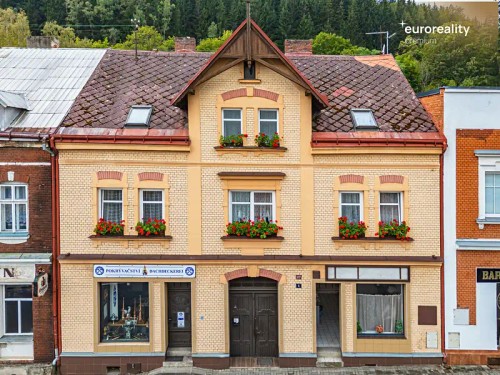 Prodej domu 380 m², pozemek 615 m²