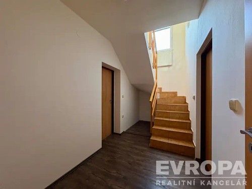 Prodej domu 245 m², pozemek 747 m²