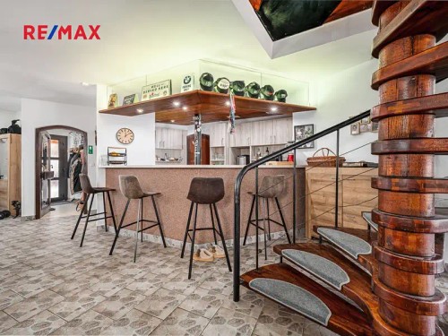 Prodej chalupy 392 m², pozemek 934 m²