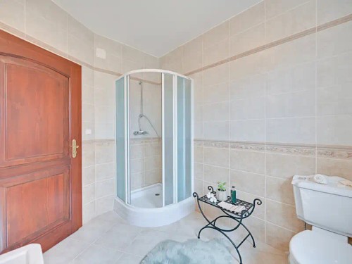 Prodej domu 325 m², pozemek 594 m²