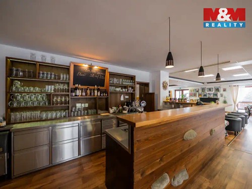 Prodej domu 533 m², pozemek 1952 m²