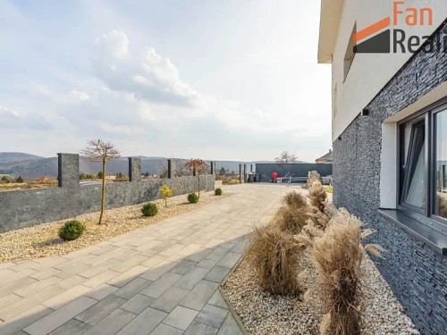 Prodej domu 210 m², pozemek 3132 m²