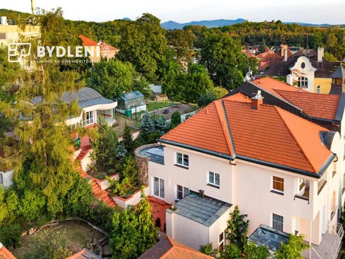 Prodej domu 382 m², pozemek 747 m²
