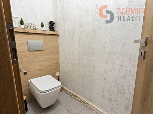 Prodej domu 242 m², pozemek 555 m²