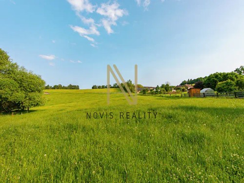 Prodej stavebního pozemku 975 m²