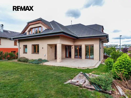 Prodej domu 300 m², pozemek 652 m²