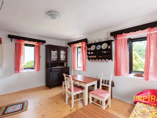 Prodej domu 300 m², pozemek 2937 m²