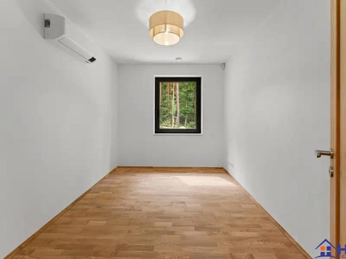 Prodej vily 265 m², pozemek 1811 m²