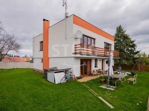 Prodej domu 187 m², pozemek 1135 m²