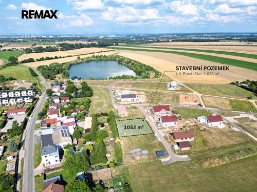 Prodej stavebního pozemku 1052 m²