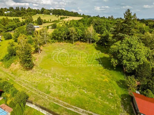 Prodej stavebního pozemku 1296 m²