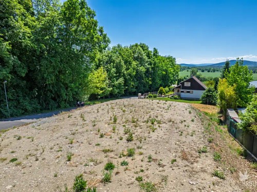 Prodej stavebního pozemku 915 m²