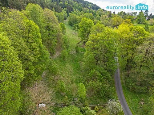 Prodej stavebního pozemku 1330 m²