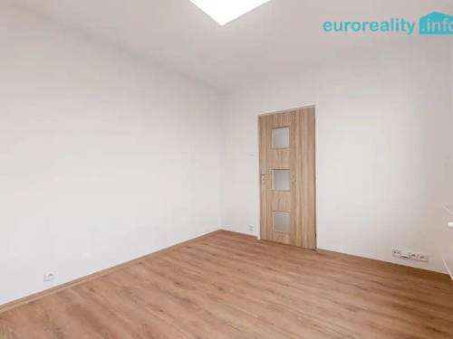 Prodej bytu 3+1 64 m²