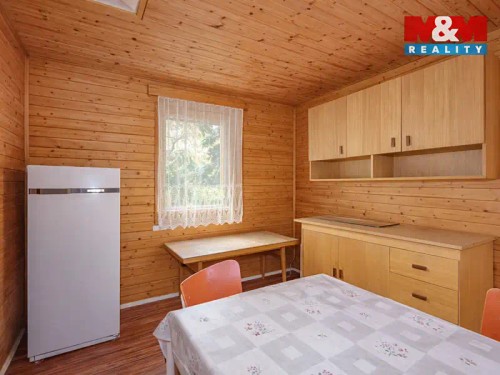 Prodej chaty 30 m², pozemek 400 m²