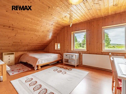 Prodej domu 328 m², pozemek 758 m²