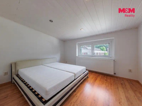 Prodej domu 300 m², pozemek 384 m²