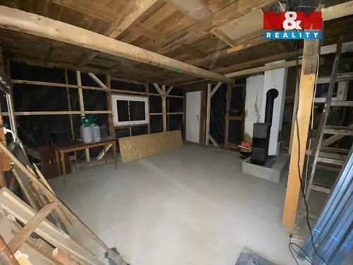 Prodej chaty 25 m², pozemek 32 m²