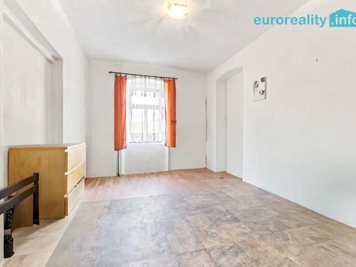 Prodej domu 213 m², pozemek 1424 m²