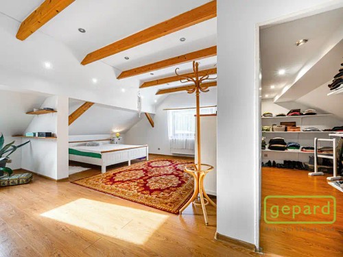 Prodej domu 341 m², pozemek 2007 m²